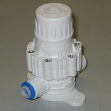 PRESSURE REGULATOR FOR REVERSE OSMOSIS
